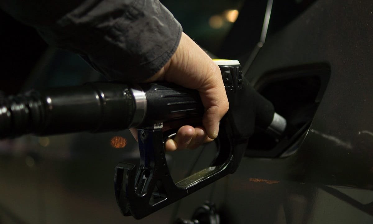 10 raisons pour lesquelles l’essence passera à 5€ le litre le 1er mai 2022