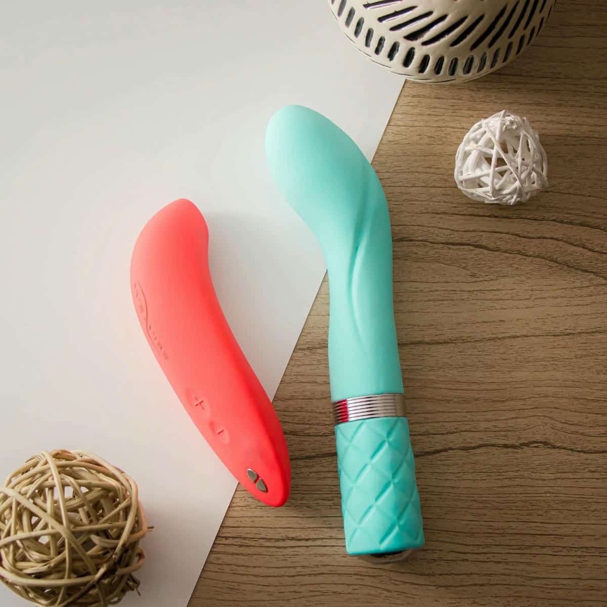 Stimulateur d'aspiration WeVibe Melt et vibromasseur Pillow Talk Sassy