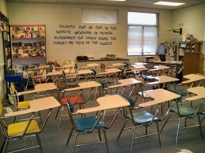 Une photo d'une salle de classe américaine en 1004