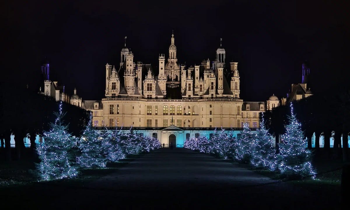 10 raisons de visiter un château décoré pour Noël.jpg