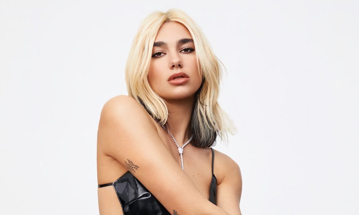 10 raisons pour lesquelles Dua Lipa conquiert la scène mondiale